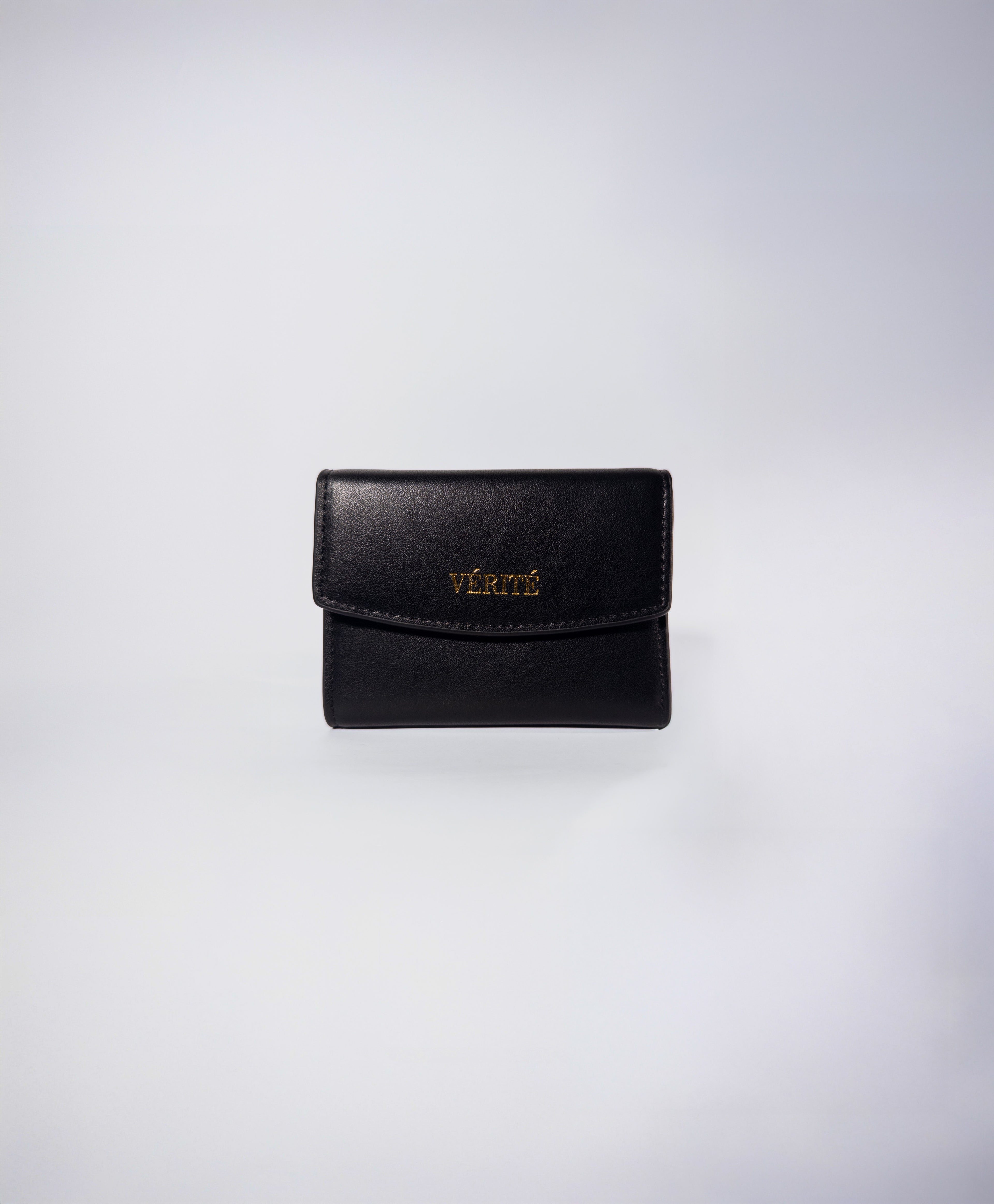 Billetera Aura Negra en Cuero Vegano / Aushan Viviin Leather