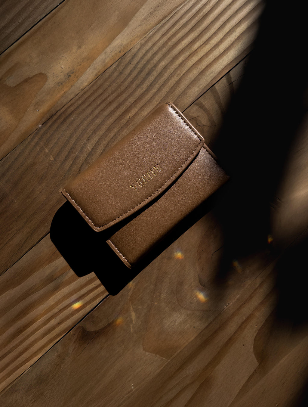 Billetera Aura Chocolate en Cuero Vegano / Aushan Viviin Leather